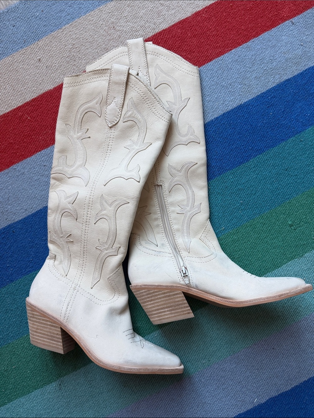 Dolce Vita Samare Western cowgirl Boots cream size 5
